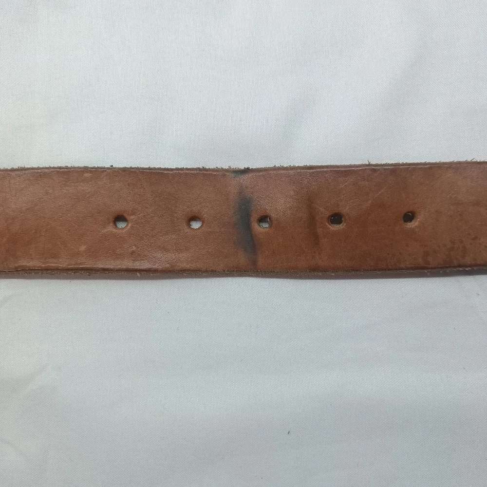Vtg Levis Mens Tan Brown Full Grain Leather Belt Size 36/90 D7324-0002 Mexico